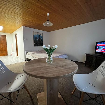 Kvetinova Apartamento Litoměřice Exterior foto